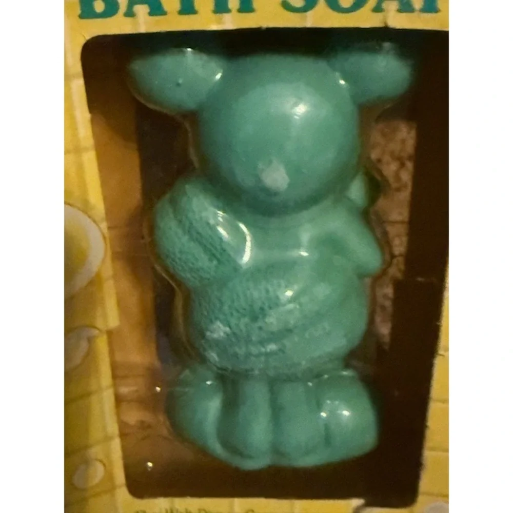 Vintage Mickey Mouse Bath Soap 3.4‎ oz. 1990s Disney Collectible New in Box